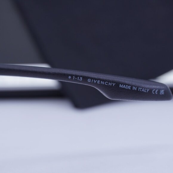 Givenchy GV40049I 02A Geometric Sunglasses - Matte Black/Smoke - Picture 7 of 9